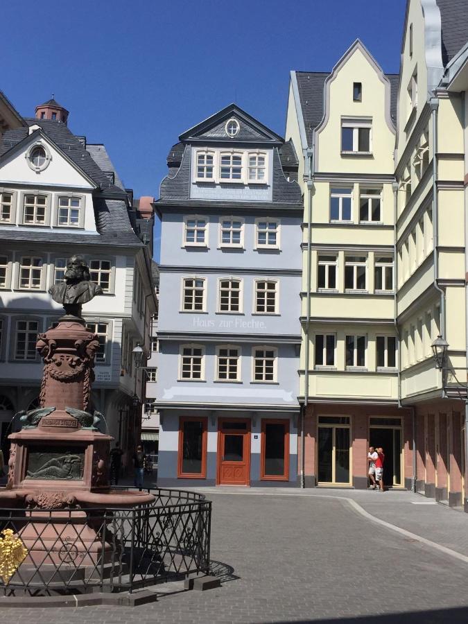 Blaues Haus Apartment Niederdorfelden Екстериор снимка